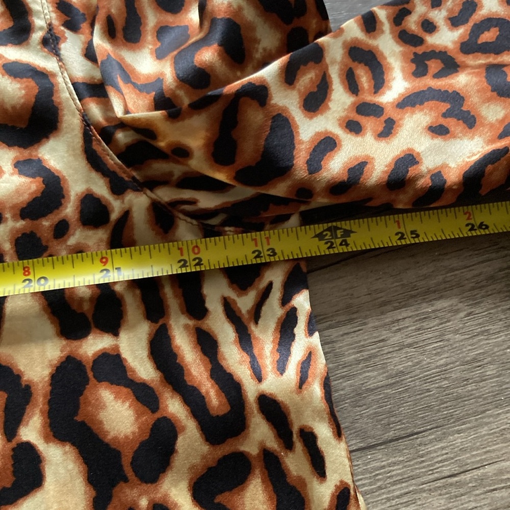 Caroline Rose leopard print 100% silk tunic. Size L - Picture 5 of 11